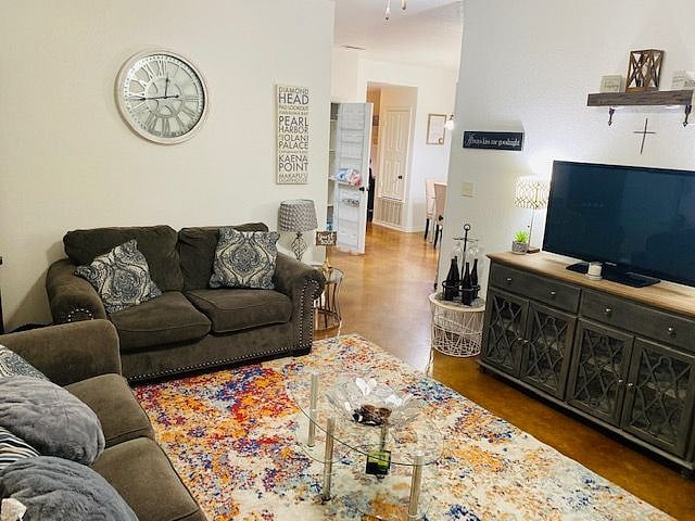 Furnished Finder property 402097_1 photo 5