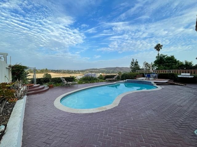 Furnished Finder property 402109_2 photo 6