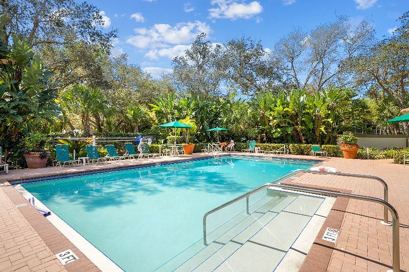 Furnished Finder property 402114_1 photo 22
