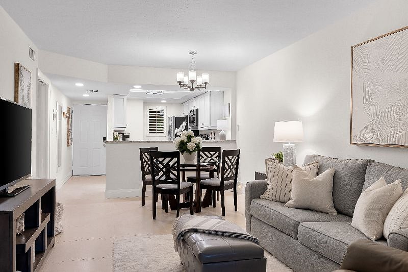 Furnished Finder property 402114_1 photo 11