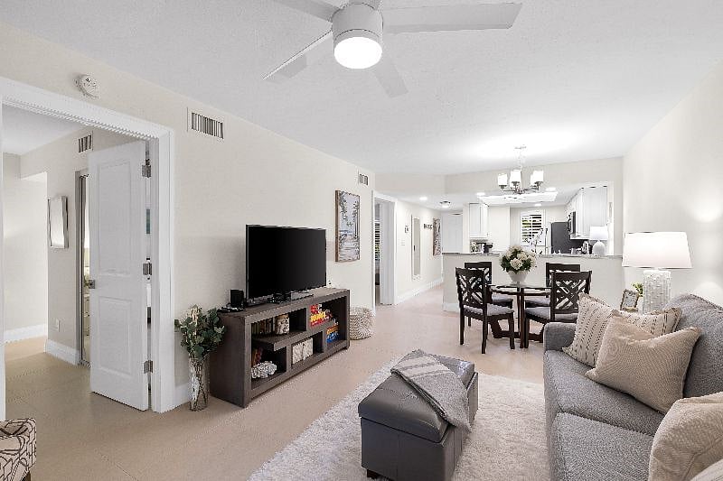 Furnished Finder property 402114_1 photo 13
