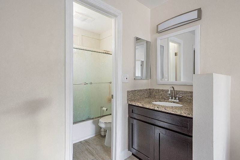 Furnished Finder property 402125_1 photo 11