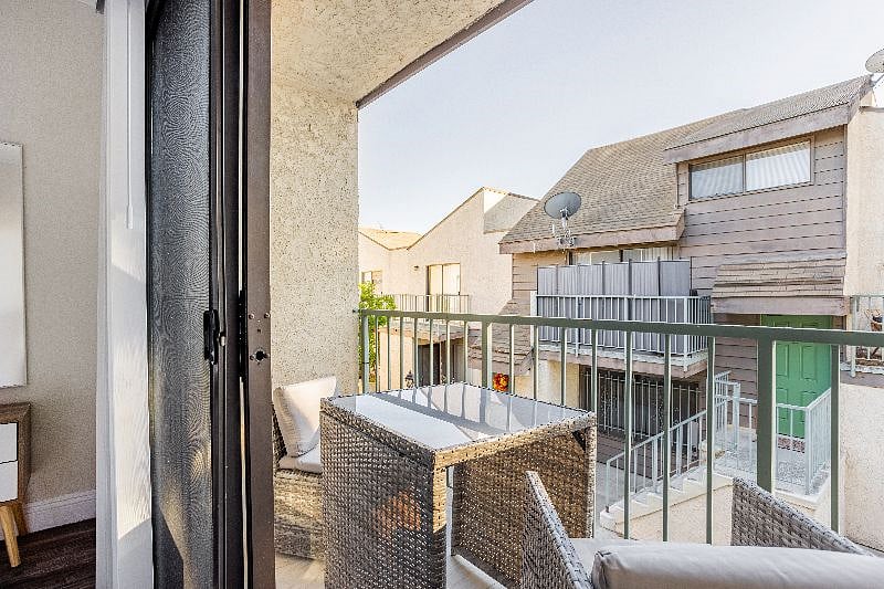 Furnished Finder property 402125_1 photo 13