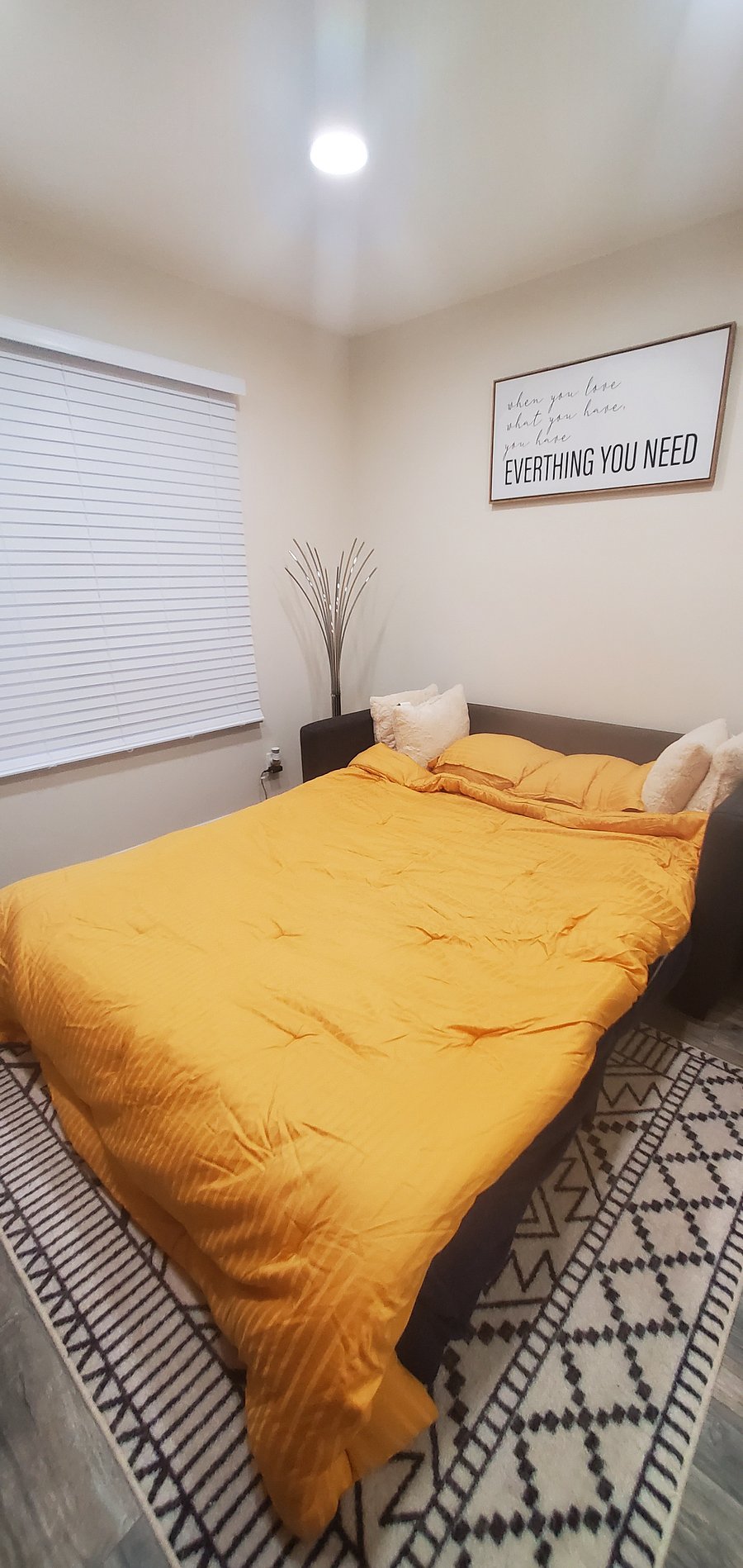 Furnished Finder property 402125_1 photo 27