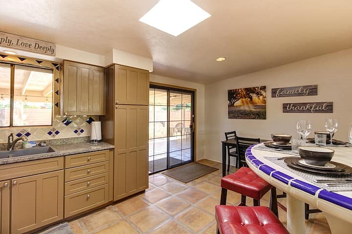Furnished Finder property 402169_1 photo 9