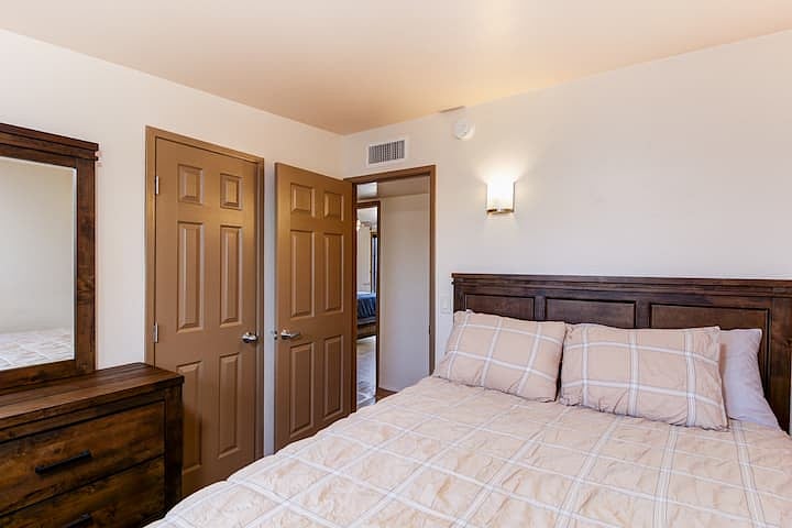Furnished Finder property 402169_1 photo 18
