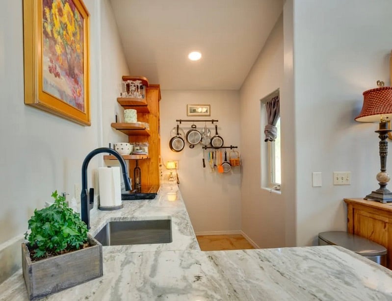 Furnished Finder property 402187_1 photo 6