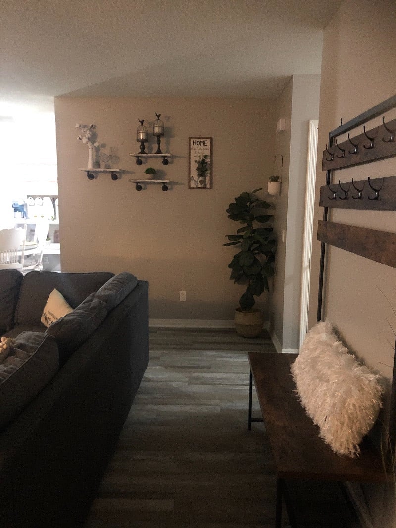 Furnished Finder property 402200_1 photo 3
