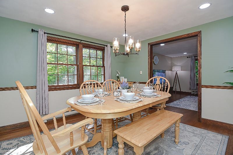 Furnished Finder property 402248_3 photo 17