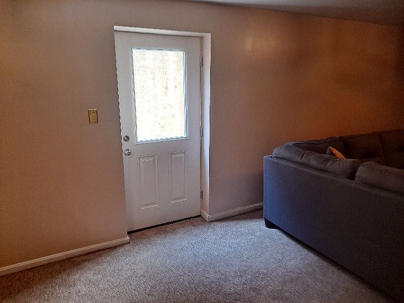 Furnished Finder property 402259_1 photo 5