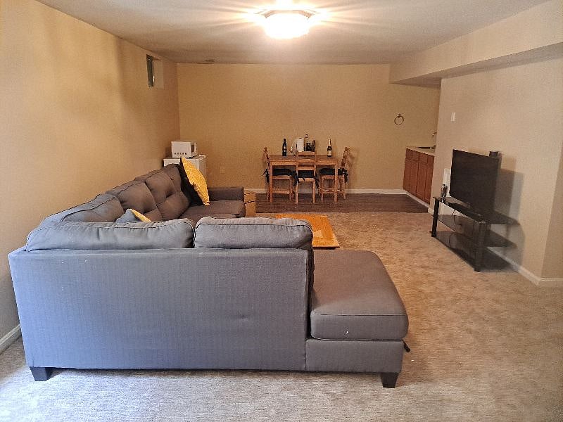 Furnished Finder property 402259_1 photo 6