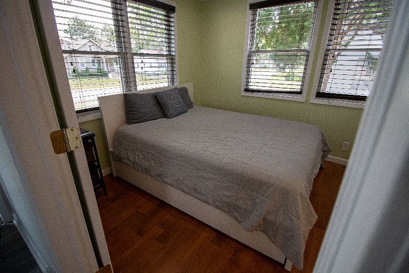 Furnished Finder property 402282_1 photo 1