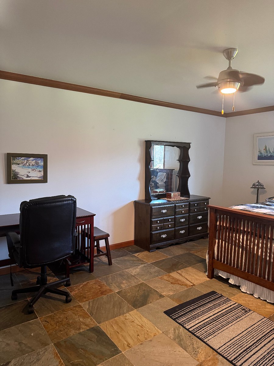 1st bedroom