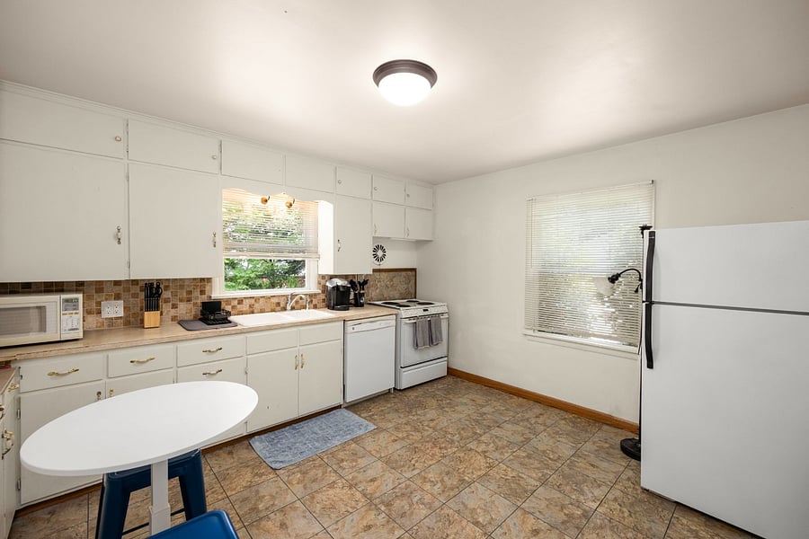 Furnished Finder property 402342_1 photo 8