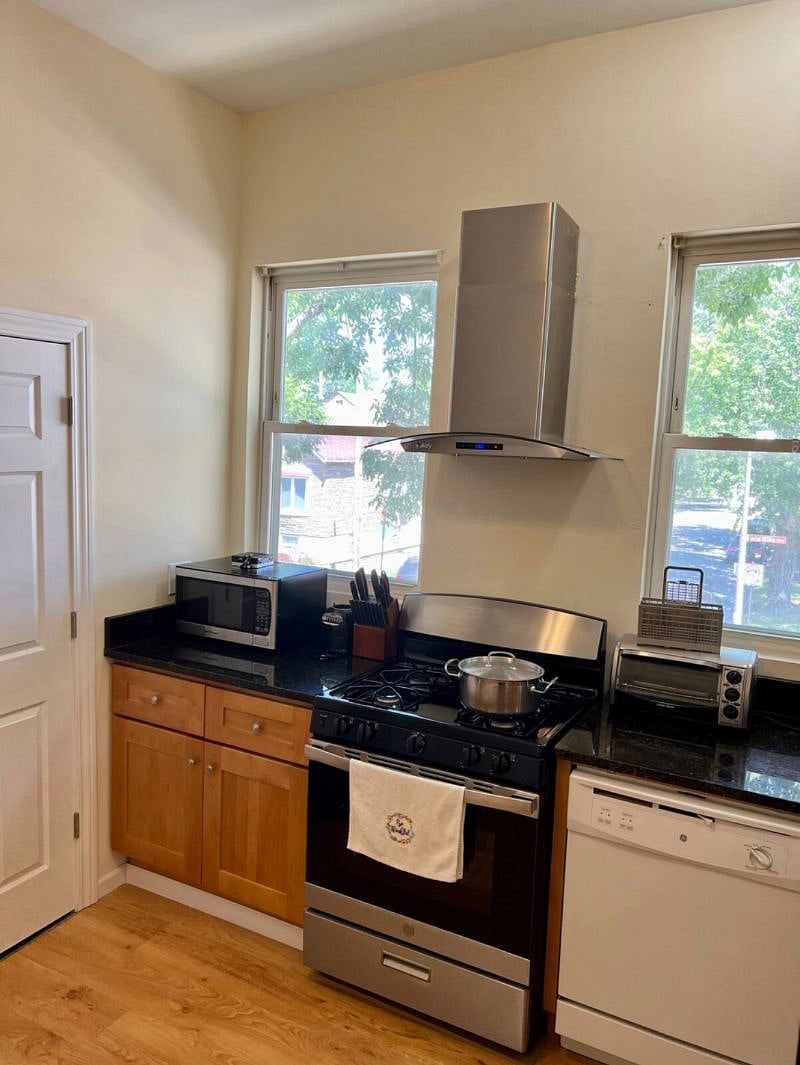 Furnished Finder property 402384_1 photo 13