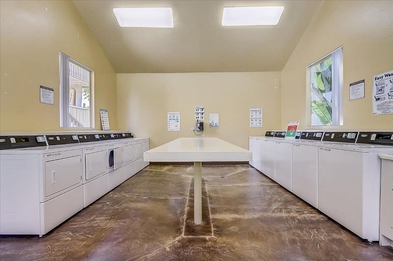 Furnished Finder property 402388_1 photo 15