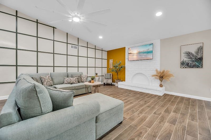 Furnished Finder property 402406_1 photo 5
