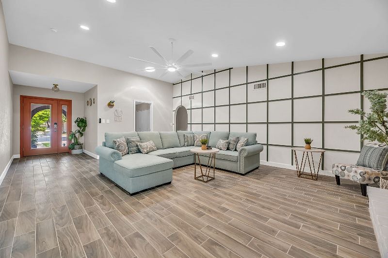 Furnished Finder property 402406_1 photo 10