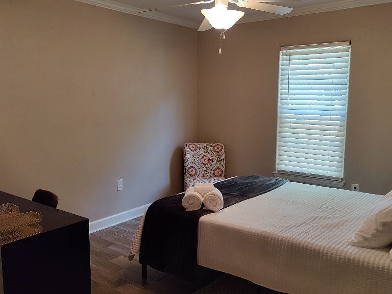 Furnished Finder property 402409_1 photo 11