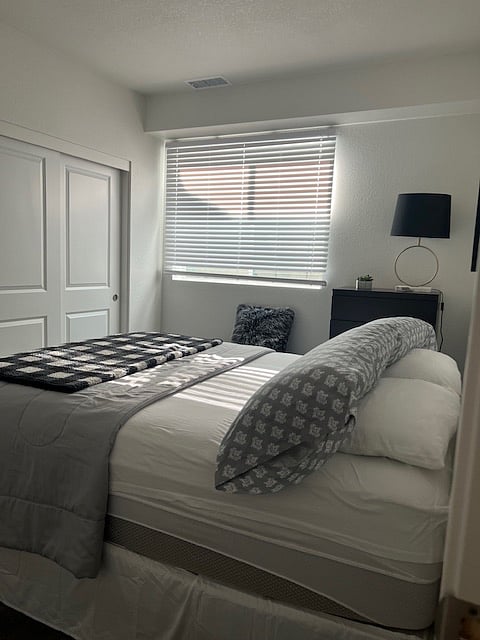 Furnished Finder property 402412_1 photo 22
