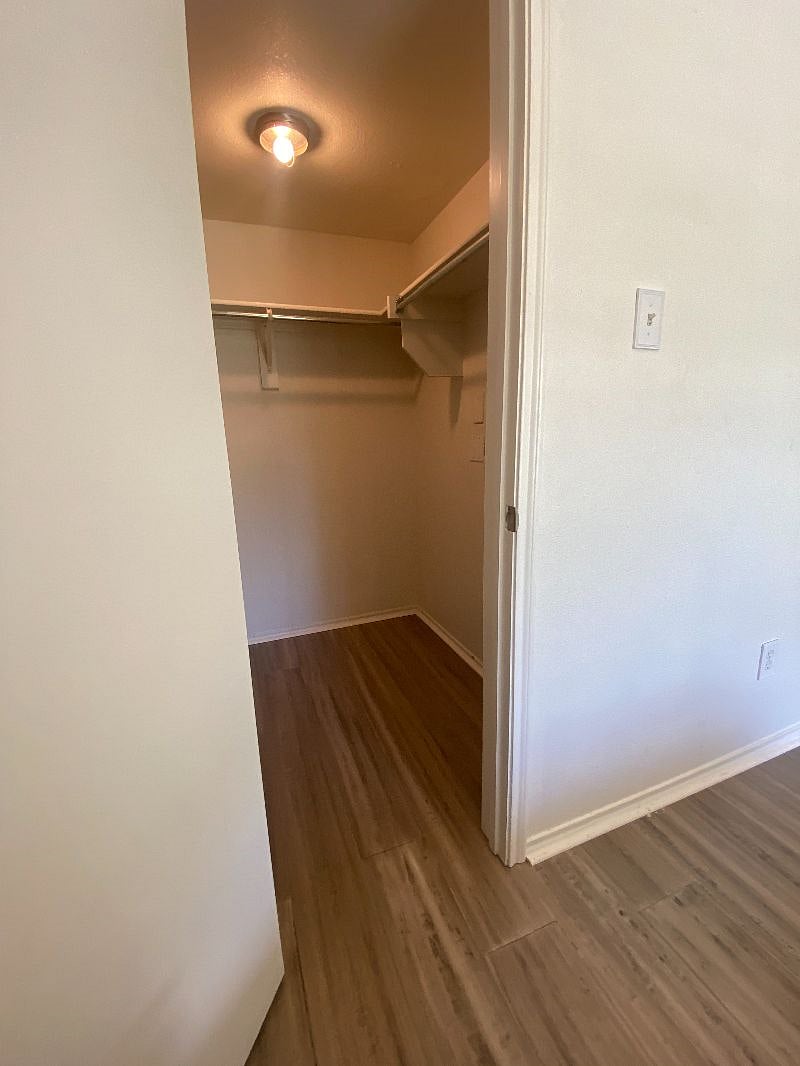 Furnished Finder property 402432_1 photo 7