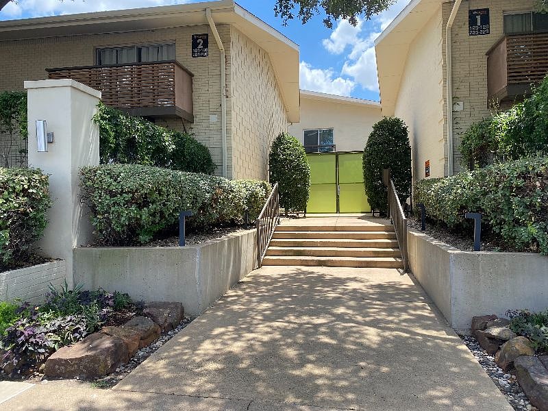 Furnished Finder property 402432_1 photo 11