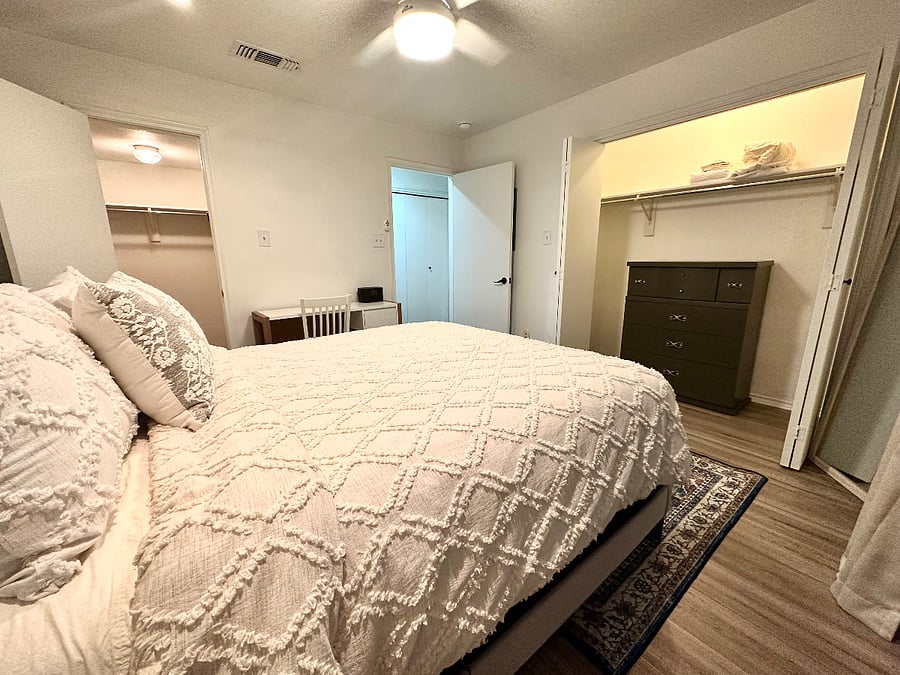 Furnished Finder property 402432_1 photo 6
