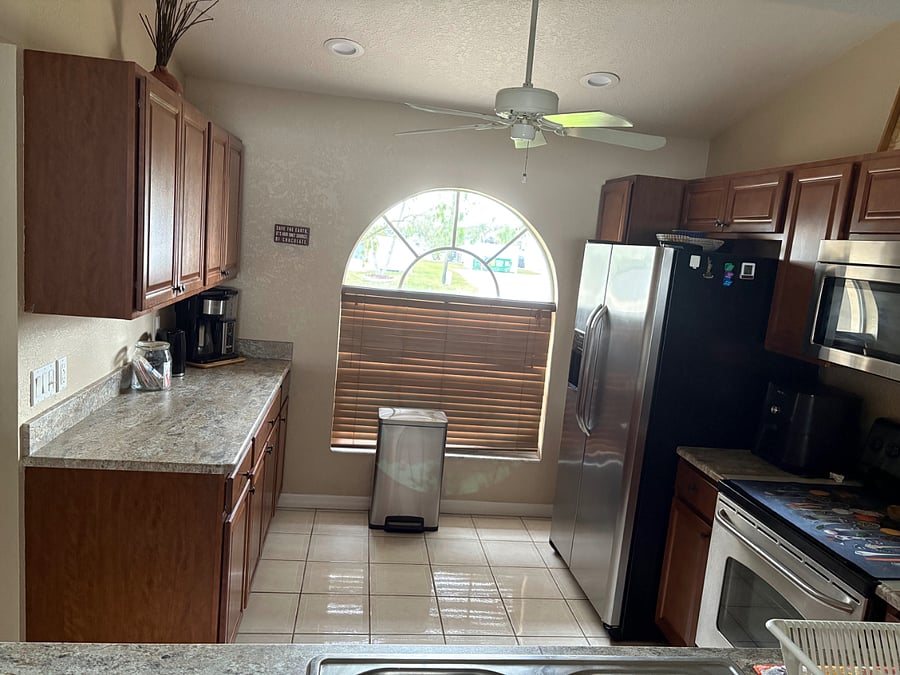 Furnished Finder property 402436_1 photo 3