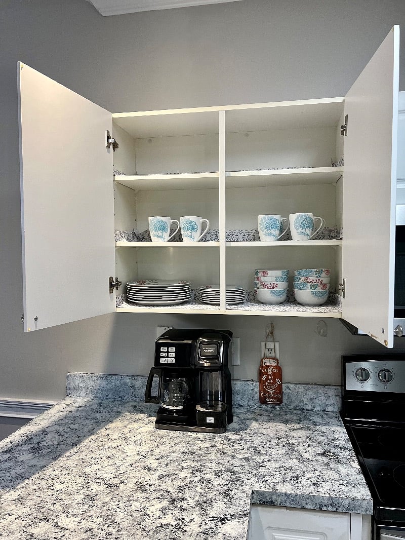 Fully functional kitchen