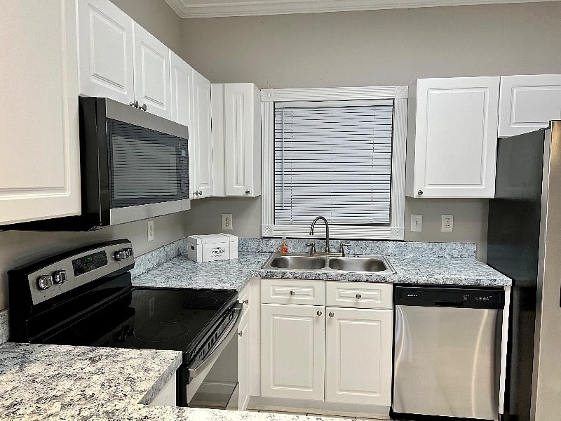 Furnished Finder property 402442_1 photo 20