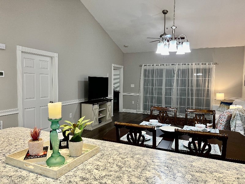 Furnished Finder property 402442_1 photo 3