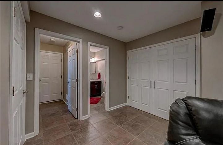 Furnished Finder property 402444_1 photo 3