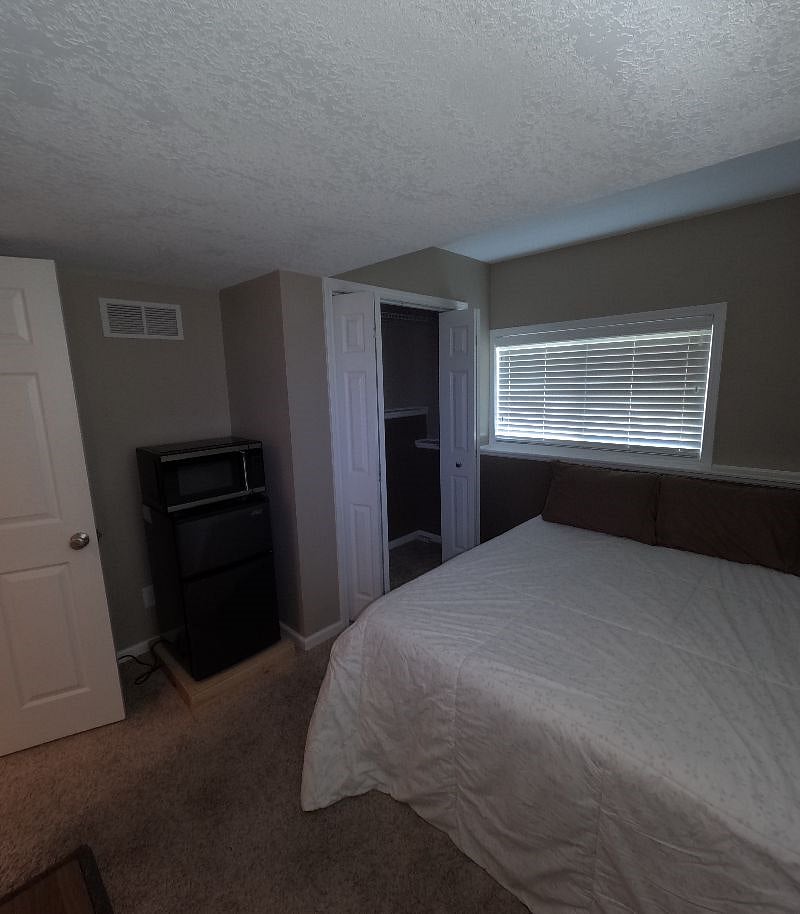 Furnished Finder property 402444_1 photo 6