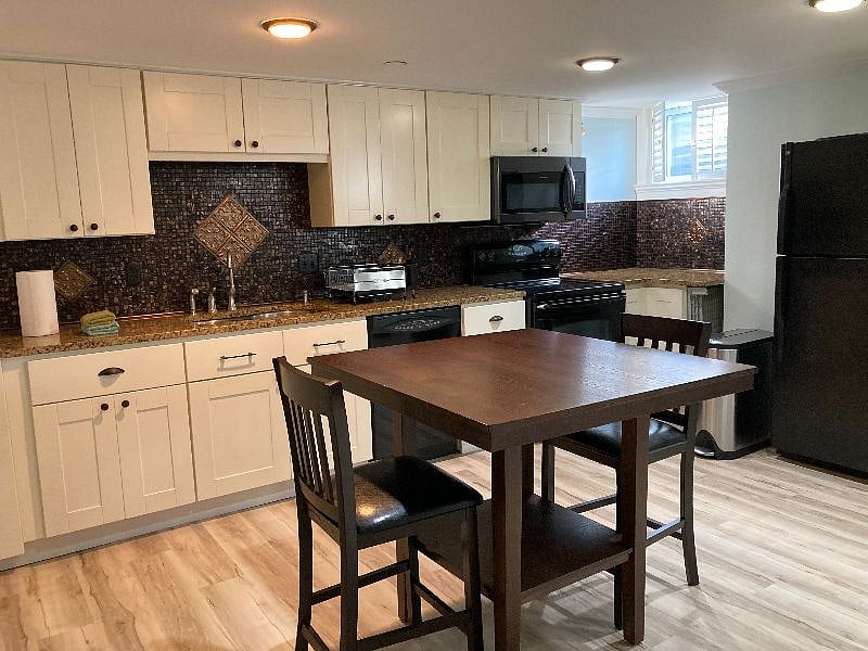 Furnished Finder property 402445_1 photo 17