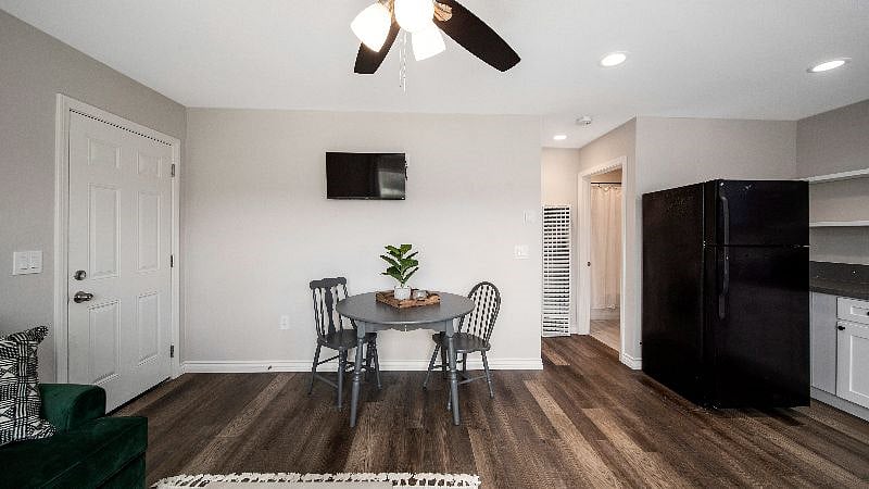 Furnished Finder property 402465_1 photo 3