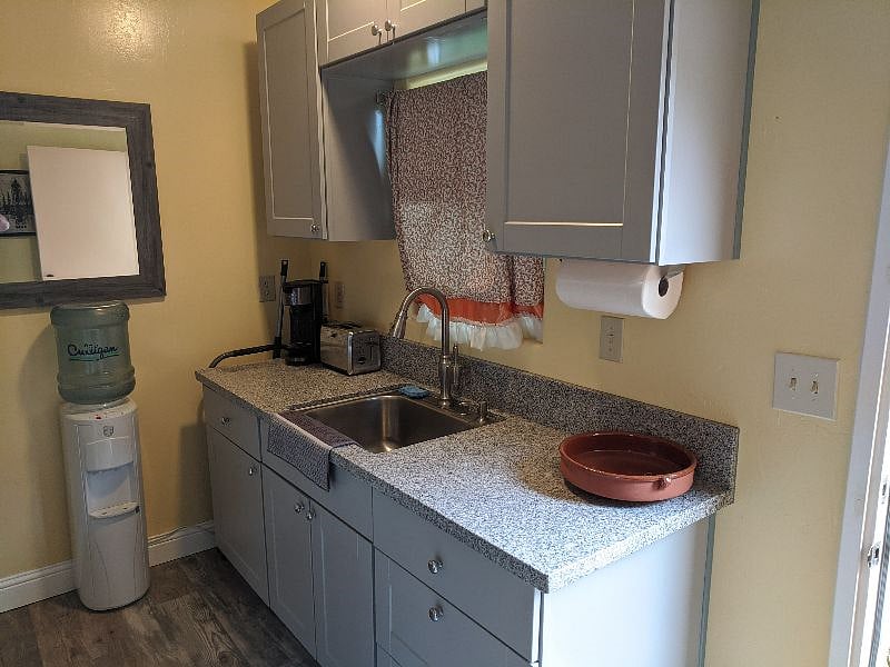 Furnished Finder property 402472_1 photo 4