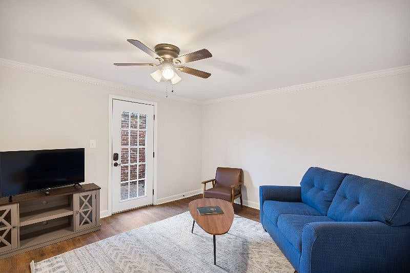 Furnished Finder property 402601_1 photo 7