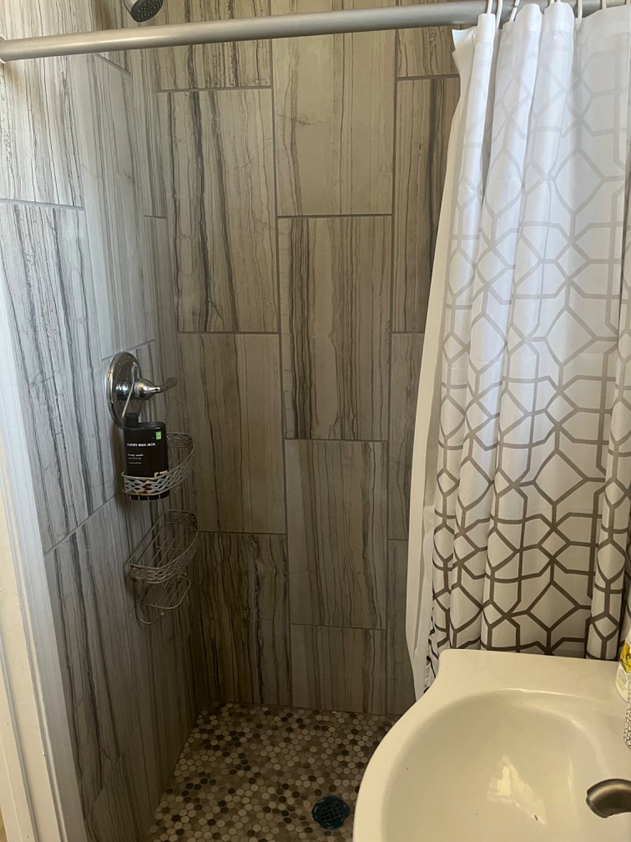 Furnished Finder property 402617_2 photo 2