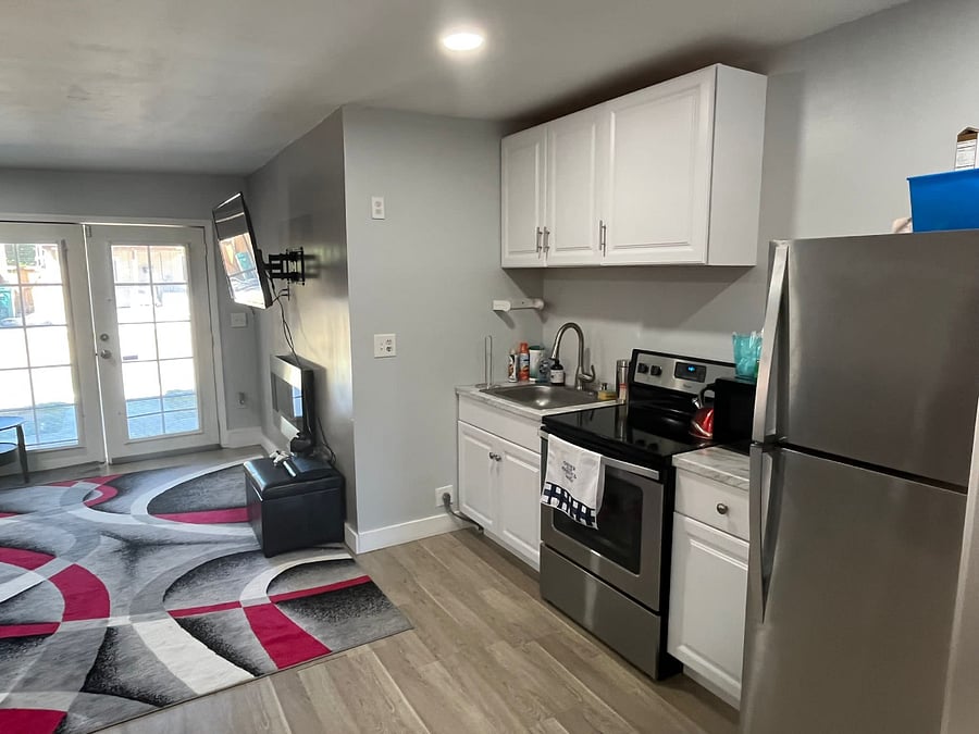Furnished Finder property 402617_2 photo 3