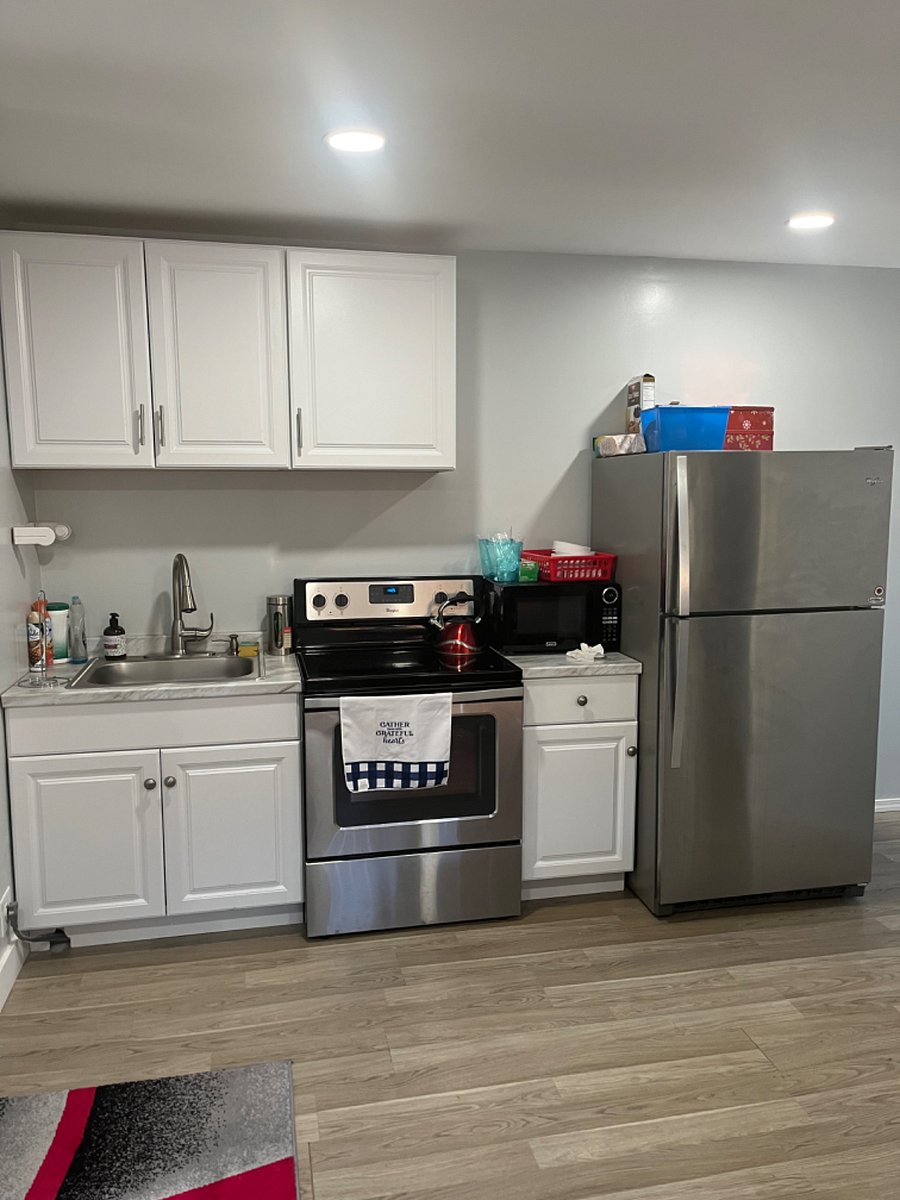 Furnished Finder property 402617_2 photo 9