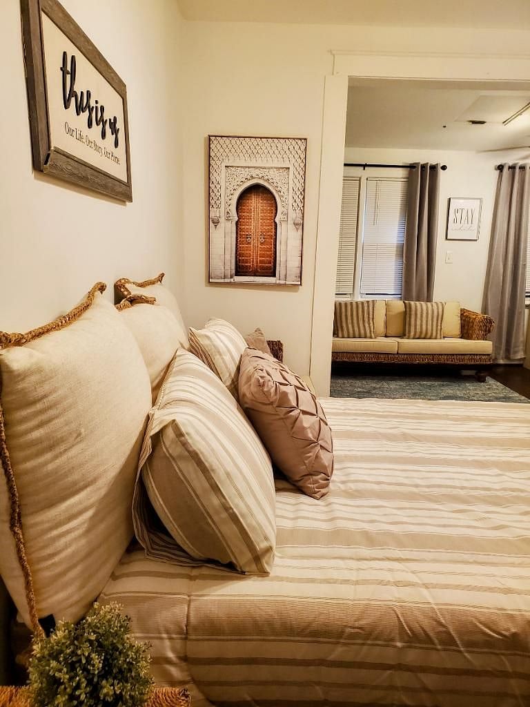 Furnished Finder property 402629_2 photo 8