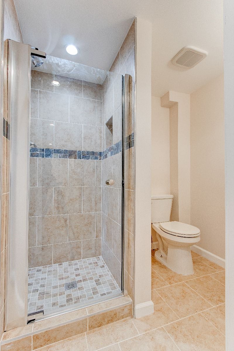 Furnished Finder property 402629_3 photo 6