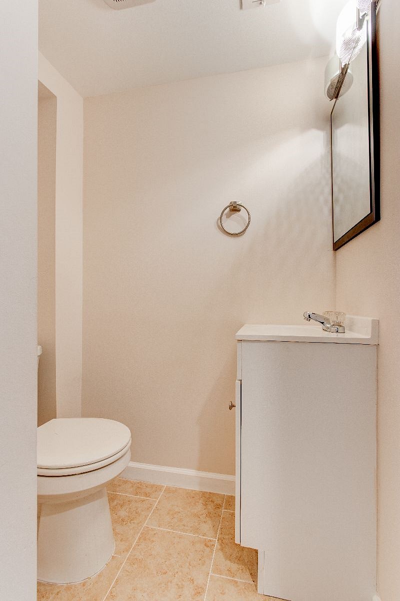 Furnished Finder property 402629_3 photo 7