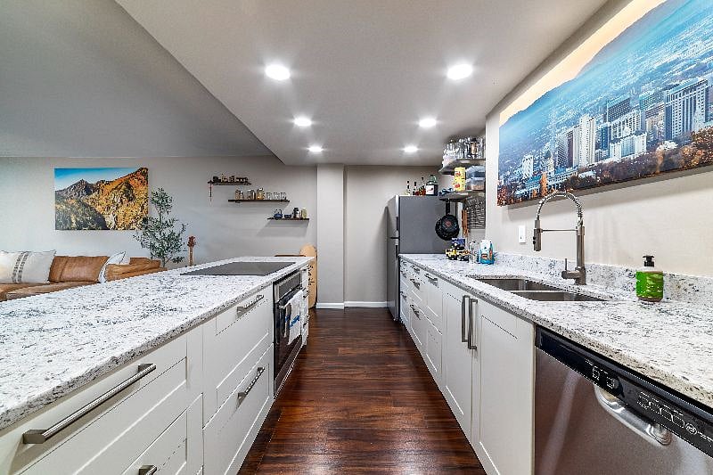Furnished Finder property 402643_1 photo 12