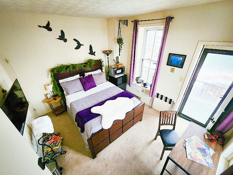 ROOM 1 -- $1050/month until May (@Property 1 - Midtown), available 3/13