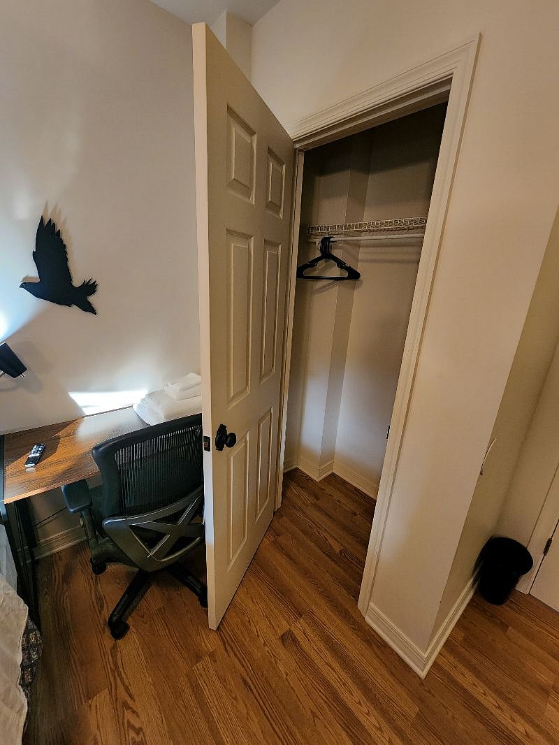 Room 3/Wanderlust Room -- $1500/month CASH (@Property 2 - Near Capitol), available 4/19