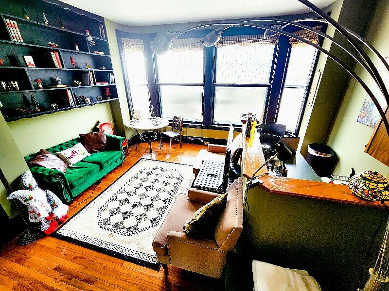 SUITE 6/Victorian Wonderland (@Property 2 - Near Capitol, Downtown Harrisburg; whole place; private floor with private bathroom and private kitchen); available 6/17 -- $1950/month (CASH price)