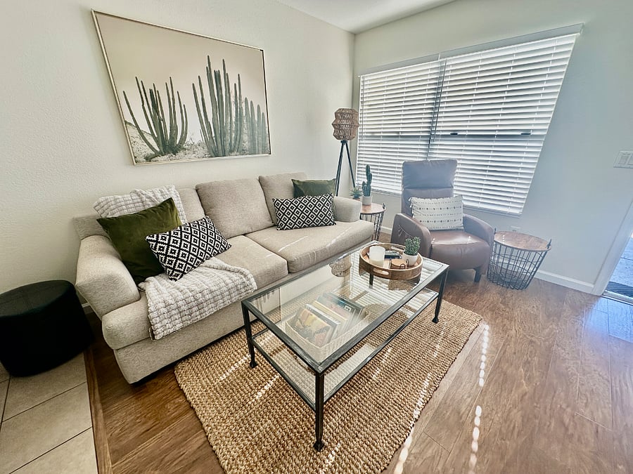 Furnished Finder property 402647_1 photo 3