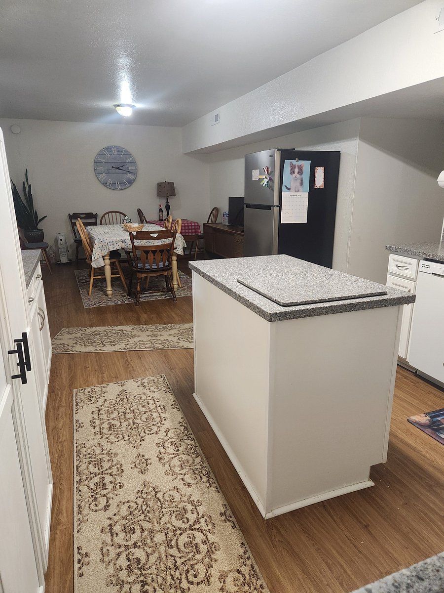 1st view of the kitchen