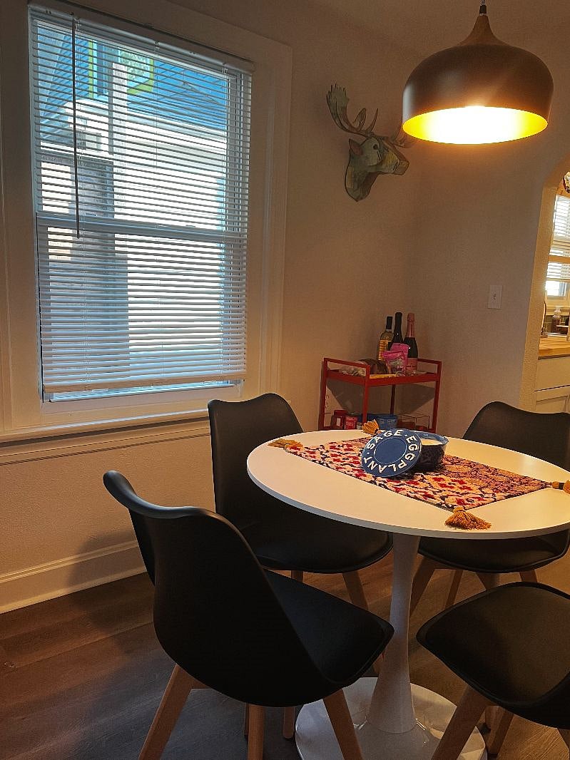 Furnished Finder property 402701_1 photo 12